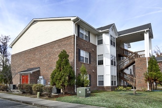 Ivy Ridge Apartments in Charleston, SC - Foto de edificio - Building Photo