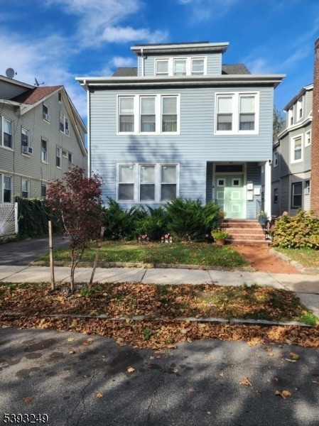 25 Sunnyside Terrace in East Orange, NJ - Building Photo - Building Photo