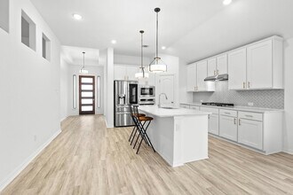 489 Cherrystone Loop in Buda, TX - Building Photo - Building Photo