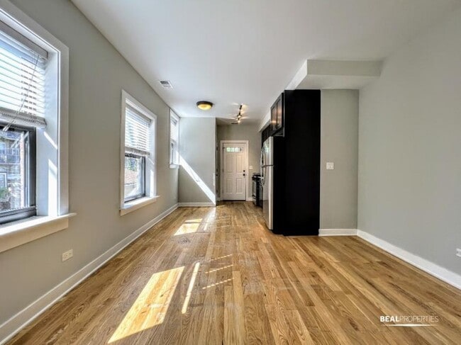 property at 2205 W Eastwood Ave