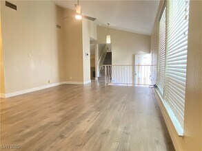 5321 W Ganado Dr in Las Vegas, NV - Building Photo - Building Photo
