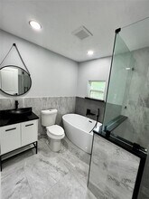 5154 Balkin St in Houston, TX - Building Photo - Building Photo
