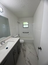 9431 Sun Ct in West Palm Beach, FL - Building Photo - Building Photo