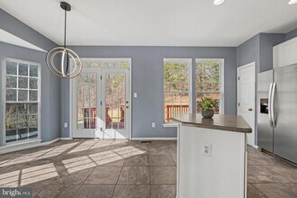 4012 Meadow Trail Ln in Hyattsville, MD - Building Photo - Building Photo