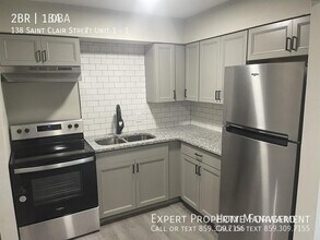 138 St Clair St in Versailles, KY - Building Photo - Building Photo