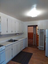 3781 Forest Ave in South Lake Tahoe, CA - Foto de edificio - Building Photo