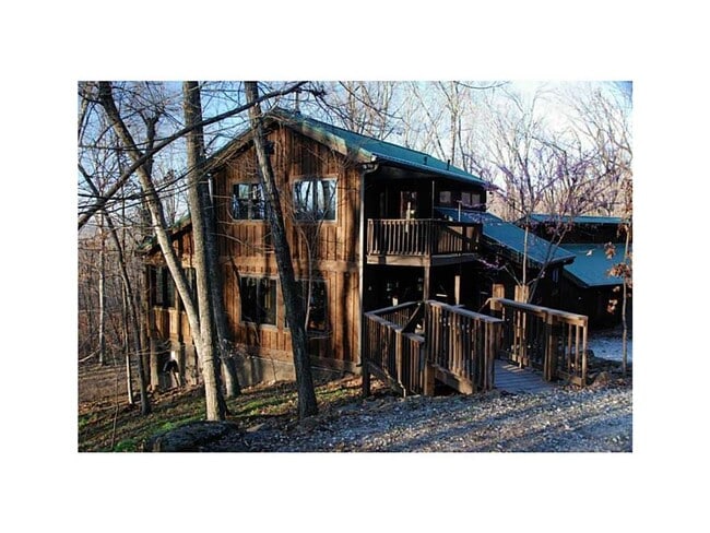 3125 Ed Edwards Rd in Fayetteville, AR - Building Photo - Building Photo