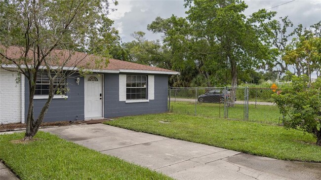 1326 59th Ave E in Bradenton, FL - Building Photo - Building Photo