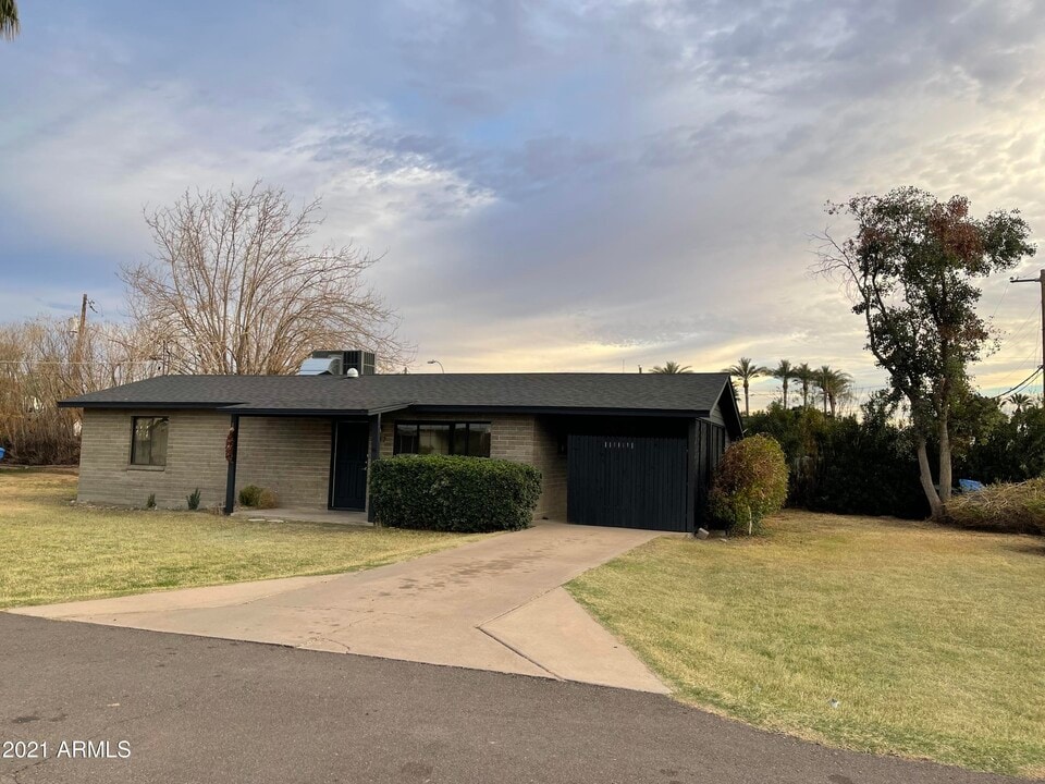 4417 N 21st St in Phoenix, AZ - Building Photo