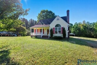 1131 Avatar Ct in Powhatan, VA - Building Photo - Building Photo