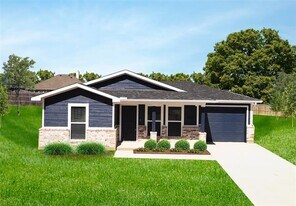 2385 Miller St in Denison, TX - Building Photo