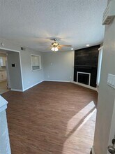 514 E Belt Line Rd in Desoto, TX - Building Photo - Building Photo