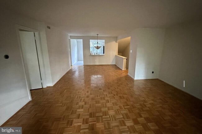 1002 Valley Glen Rd in Elkins Park, PA - Building Photo - Building Photo