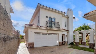 522 W Elk Ave in Glendale, CA - Building Photo