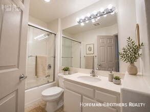 10133 Tabor St, Unit 10 in Los Angeles, CA - Foto de edificio - Building Photo