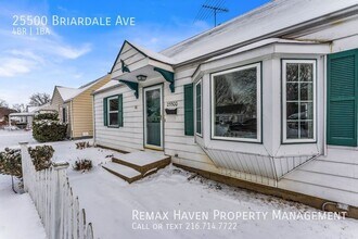 25500 Briardale Ave in Euclid, OH - Building Photo - Building Photo