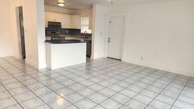 517 Dotterel Rd in Delray Beach, FL - Building Photo - Building Photo