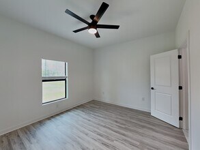 4918 Jordan Ave S in Lehigh Acres, FL - Building Photo - Building Photo