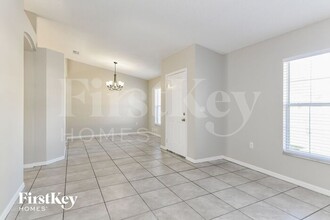 908 Louvre Ct in Kissimmee, FL - Building Photo - Building Photo