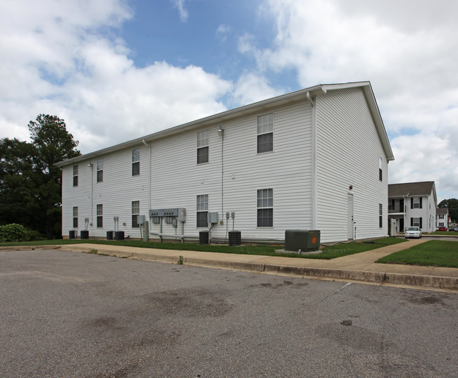 Southwood Apartments in Tuscaloosa, AL - Building Photo - Building Photo