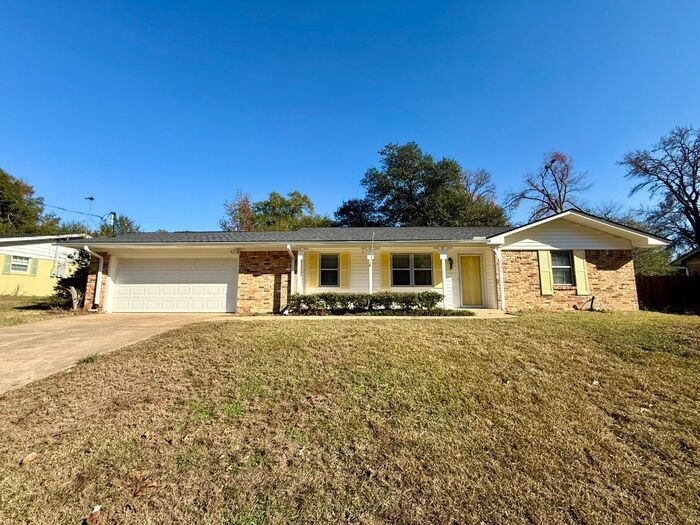 2530 Shenandoah Dr in Tyler, TX - Building Photo