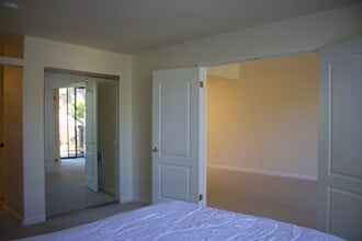 514 Seaver Dr, Unit 514 in Mill Valley, CA - Building Photo - Building Photo