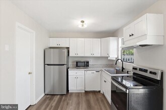 663 Johahn Dr in Westminster, MD - Building Photo - Building Photo