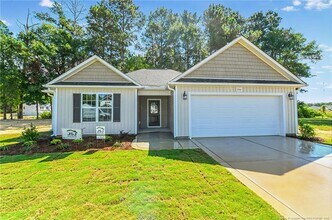1930 Bulldog Ln in Hope Mills, NC - Building Photo - Building Photo