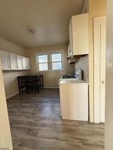 1010 Kilsyth Rd in Elizabeth, NJ - Building Photo - Building Photo