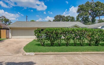 9410 Highmeadow Dr in Houston, TX - Building Photo - Building Photo