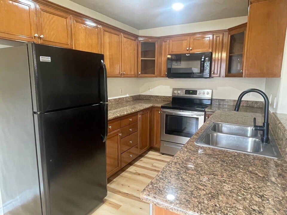 792 Avocado Ave in El Cajon, CA - Building Photo