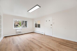 7249 N Hamilton Ave in Chicago, IL - Building Photo - Building Photo