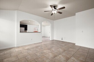 101 Song Sparrow Cv in Kyle, TX - Building Photo - Building Photo