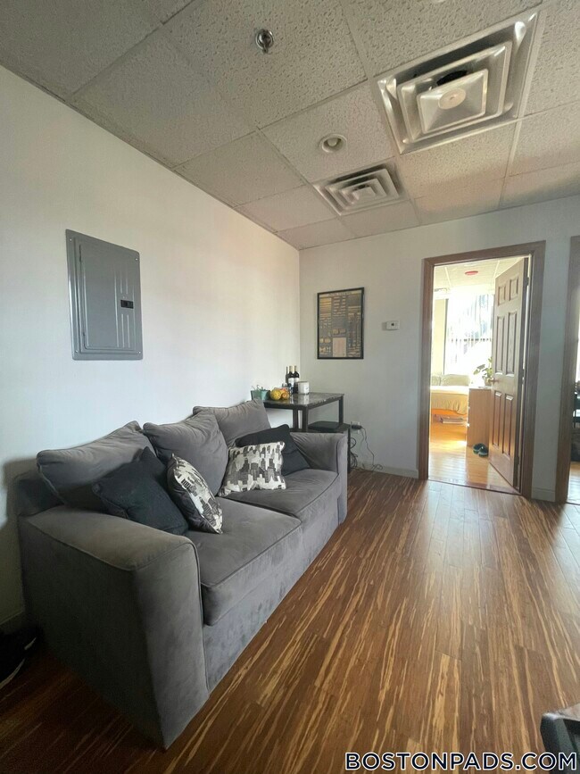 72 Kneeland St in Boston, MA - Building Photo - Building Photo