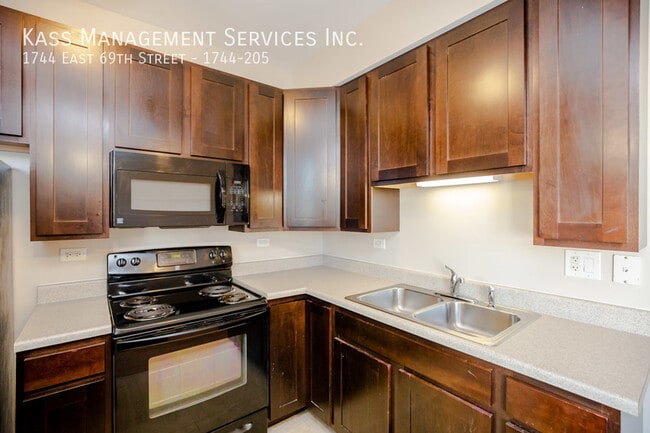 property at 1744 E 69th St
