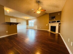 3026 Totley Dr in Fayetteville, NC - Building Photo - Building Photo