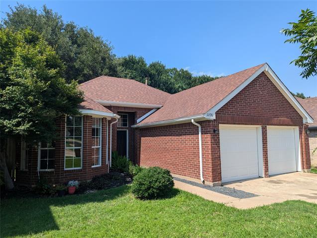 property at 2296 Grandview Dr