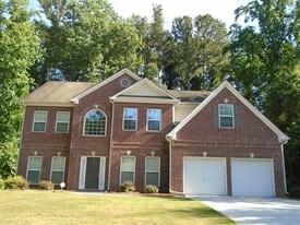 240 Shenandoah Ter in Fayetteville, GA - Building Photo