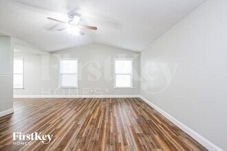 969 Stonehurst Dr in Franklin, IN - Building Photo - Building Photo