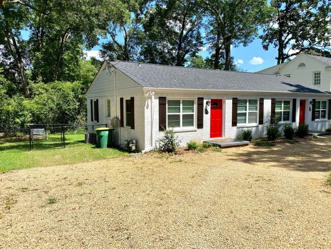 591 Pinecrest Dr in Athens, GA - Building Photo - Building Photo