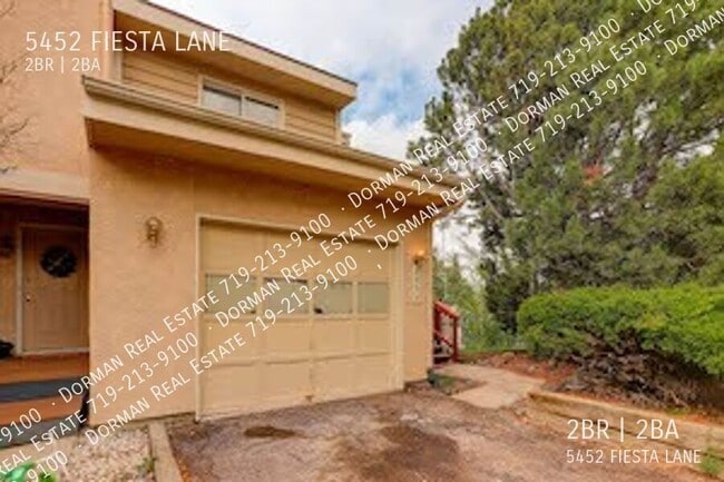 5452 Fiesta Ln