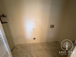 435 Elm St in Hinesville, GA - Building Photo - Building Photo