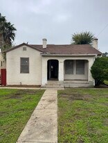 1361 N Safford Ave in Fresno, CA - Building Photo