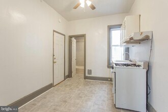 3258 N Park Ave-Unit -2ND FLOOR in Philadelphia, PA - Foto de edificio - Building Photo