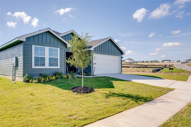 400 Hodges St in Maxwell, TX - Building Photo - Building Photo