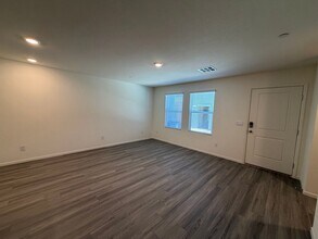 6169 Aster Gdn St in North Las Vegas, NV - Building Photo - Building Photo