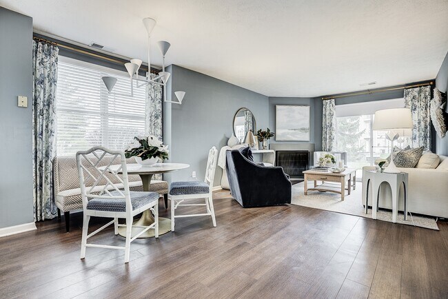 Mallard Bay Apartments in Crown Point, IN - Foto de edificio - Building Photo