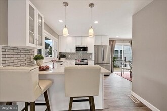 1205 Locust Ave in Arbutus, MD - Building Photo - Building Photo