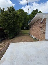 1484 Van Delia Rd in Tallahassee, FL - Building Photo - Building Photo