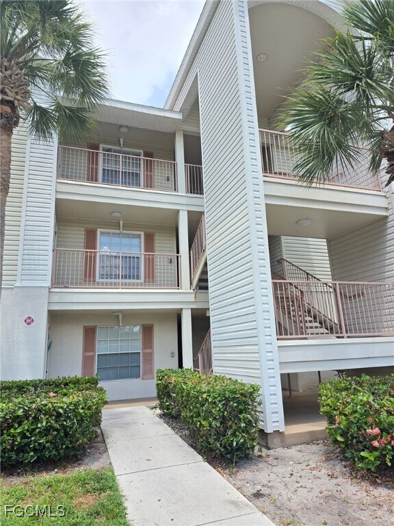 1753 Four Mile Cove Pkwy in Cape Coral, FL - Building Photo - Building Photo
